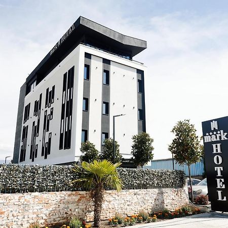 Mark Hotel Tirana Berxull Экстерьер фото