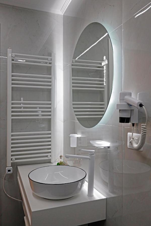 Mark Hotel Tirana Berxull Экстерьер фото
